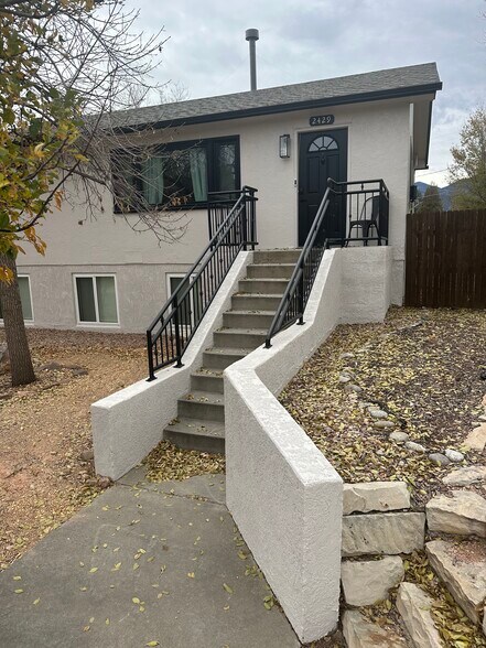 Building Photo - 2429 W Saint Vrain St