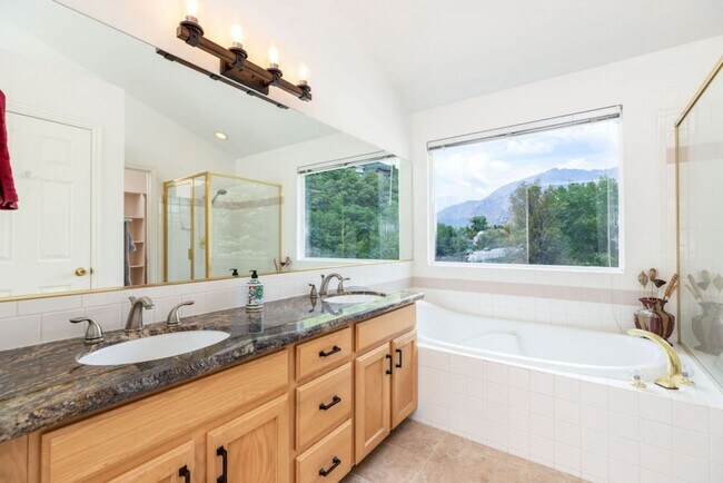 Building Photo - 8126 Clover Spring Ln