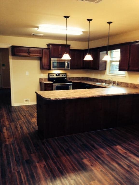 Building Photo - 6931 Charmingdale Dr S