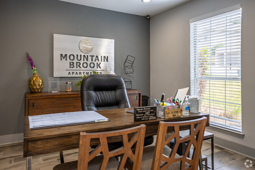 Leasing Center - Mountain Brook Knoxville