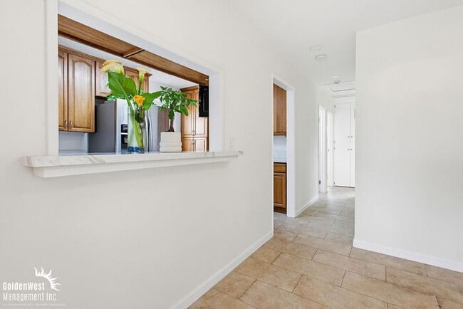 Building Photo - Newly Remodeled 5Bdm 2Ba Home with Huge Patio!