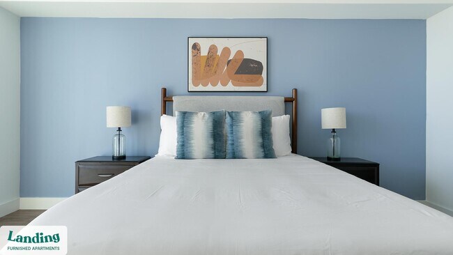 Building Photo - 1950 Mayfair St