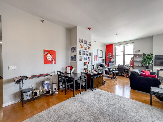 Building Photo - 1464 S Michigan Ave