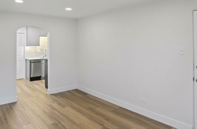 Building Photo - 1364 Lafayette St