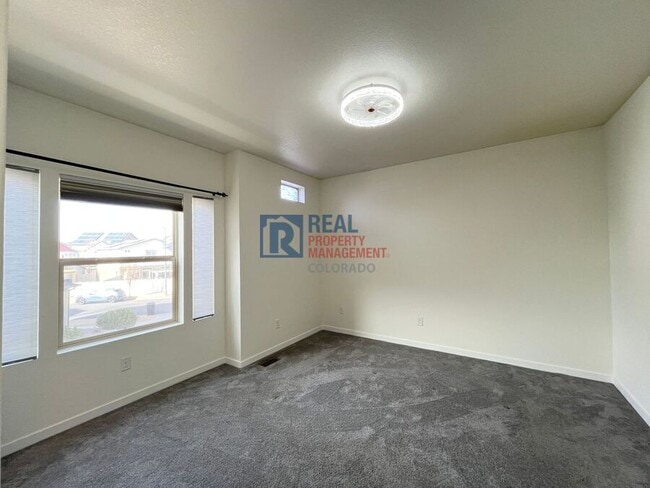 Building Photo - 18630 Burlington Pl