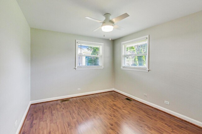 Building Photo - 3631 Kemman Ave