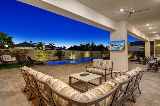 Building Photo - 54885 Madagascar Way