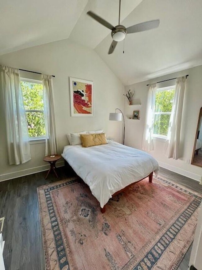 Building Photo - PRE-LEASE - Heart of the City! 2 bedrooms,...