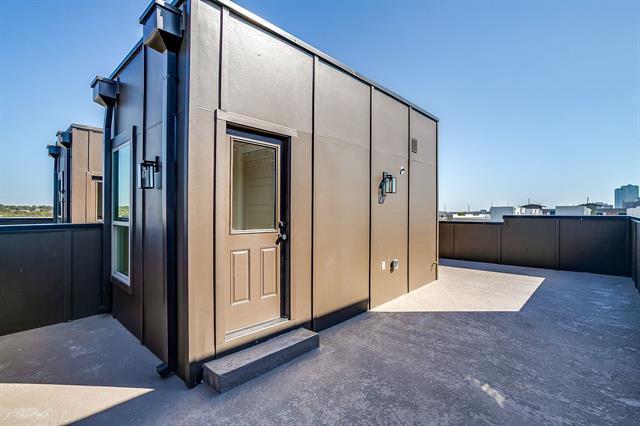 Building Photo - 2820 Weisenberger St