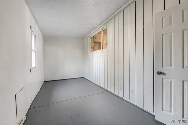 Building Photo - 20 Wood Ave