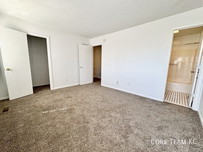 Building Photo - 4420 Jarboe St