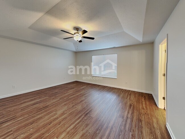 Building Photo - 1273 Greenbriar Way