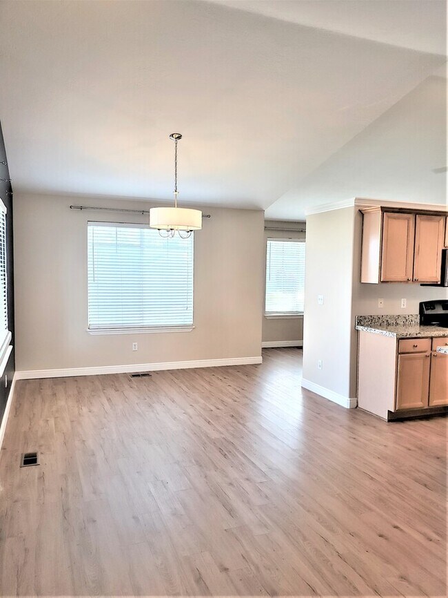 Building Photo - 478 Elizabeth Day Cove