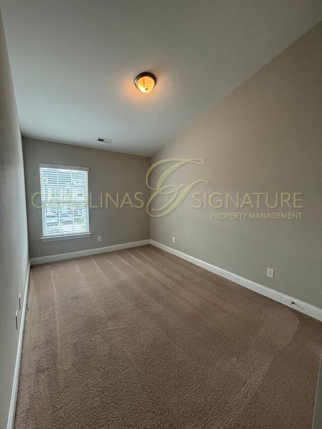 Building Photo - 3BR/2.5BA Townhouse in Settlers Landing; E...