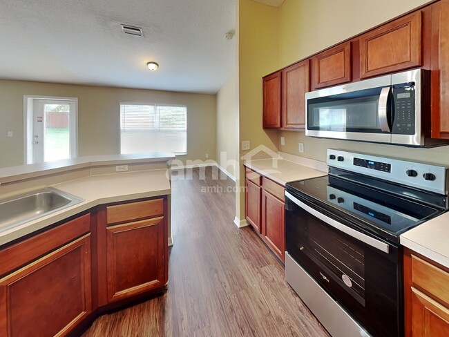 Building Photo - 1204 Mt McKinley Ct
