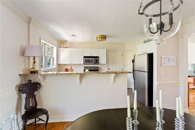 Building Photo - 115 Peachtree Memorial Dr NW