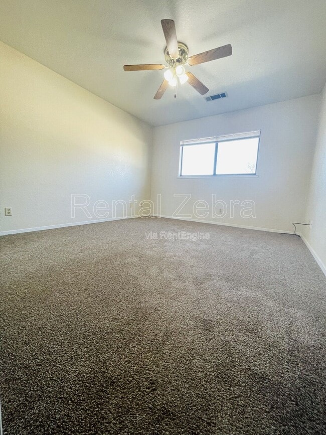 Building Photo - 3068 Colony Park Dr