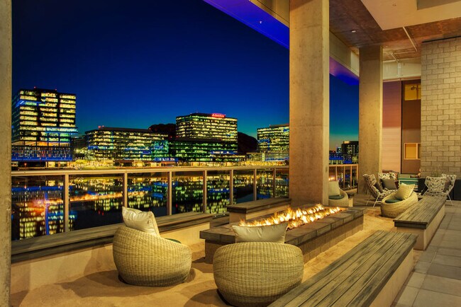 Building Photo - 420 N Scottsdale Rd