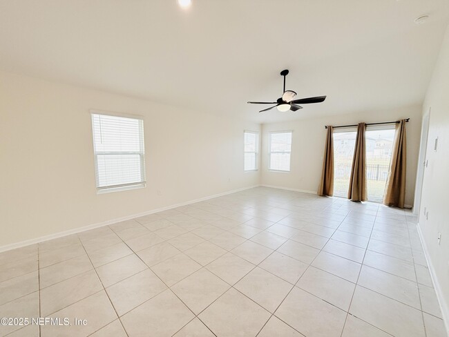 Building Photo - 86221 Mainline Rd