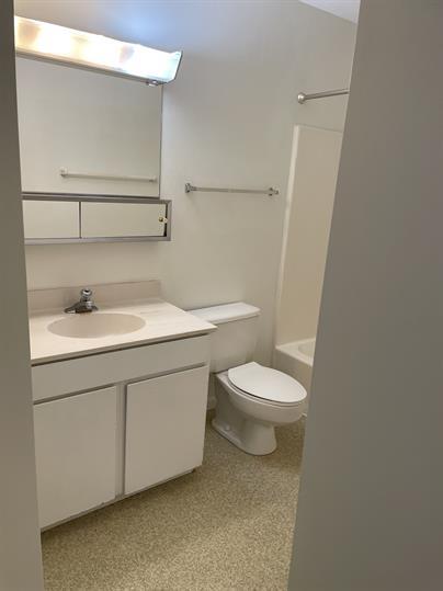 Building Photo - 123 Harvest Dr