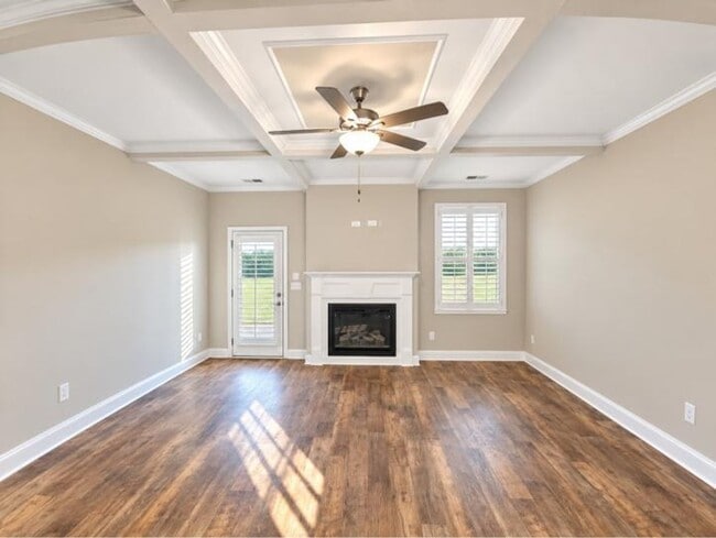 Building Photo - 1233 Black Oak Cir