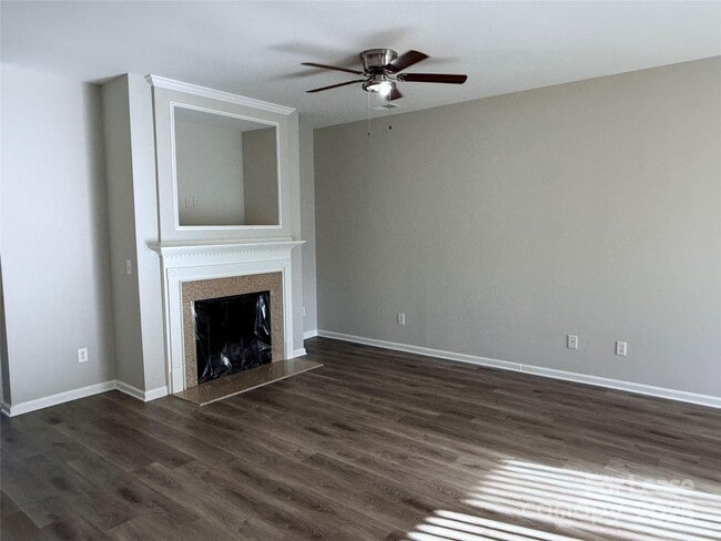 Building Photo - 13655 Calloway Glen Dr