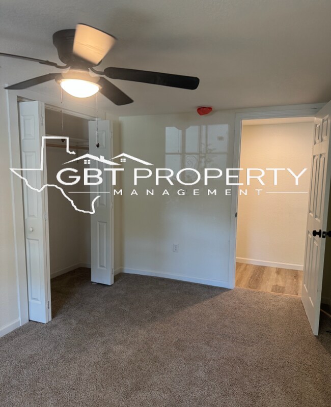 Building Photo - Beautifully Renovated 3 Bed, 2 Bath Home f...