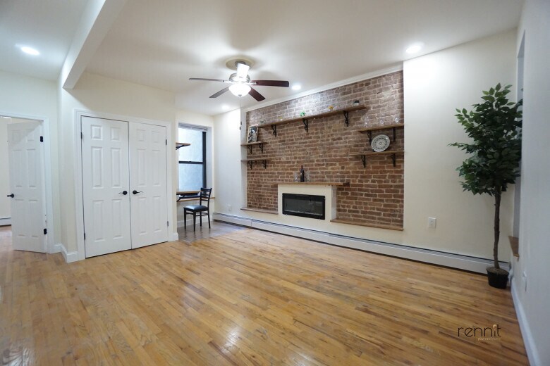 Building Photo - 310 Patchen Ave