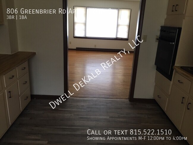 Building Photo - 806 Greenbrier Rd