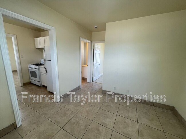 Building Photo - 741 S Escondido Blvd