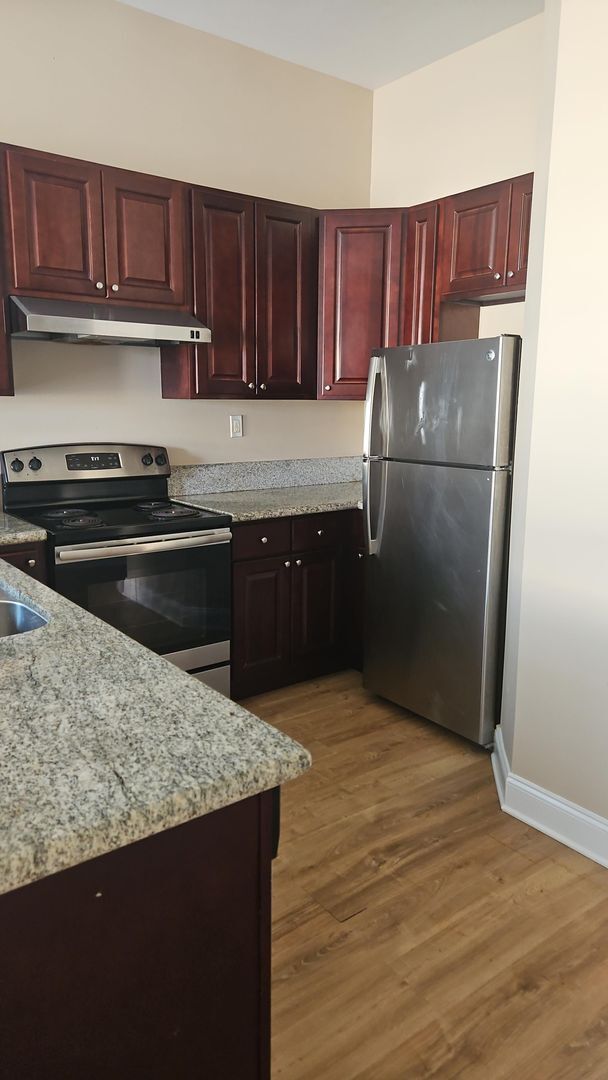 Building Photo - 2038 St Anthony St