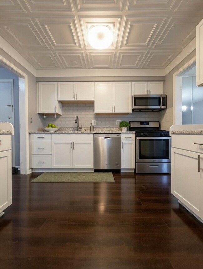 Building Photo - 5501 Carriage Way Dr