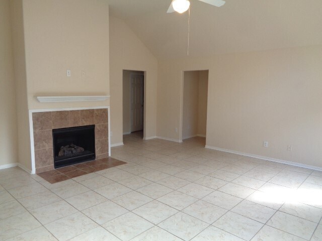 Building Photo - 11511 Baldwin Spruce Trail