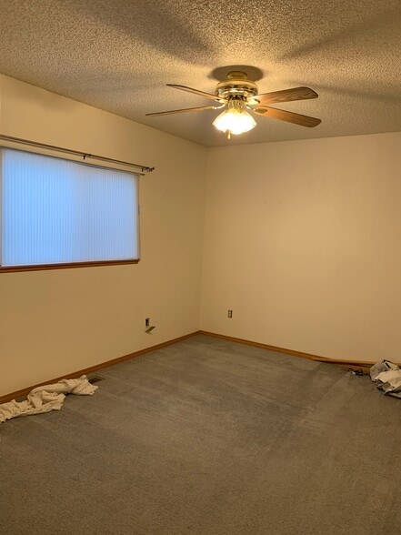 Building Photo - 5375 Butterfield Dr