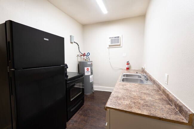 Building Photo - 2824 Gorman Ave