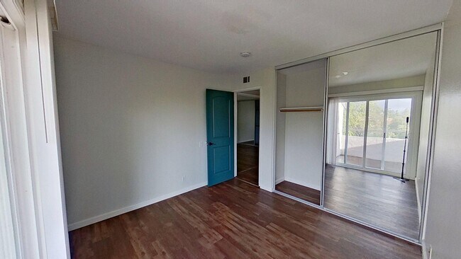 Building Photo - 21941 Rimhurst Dr