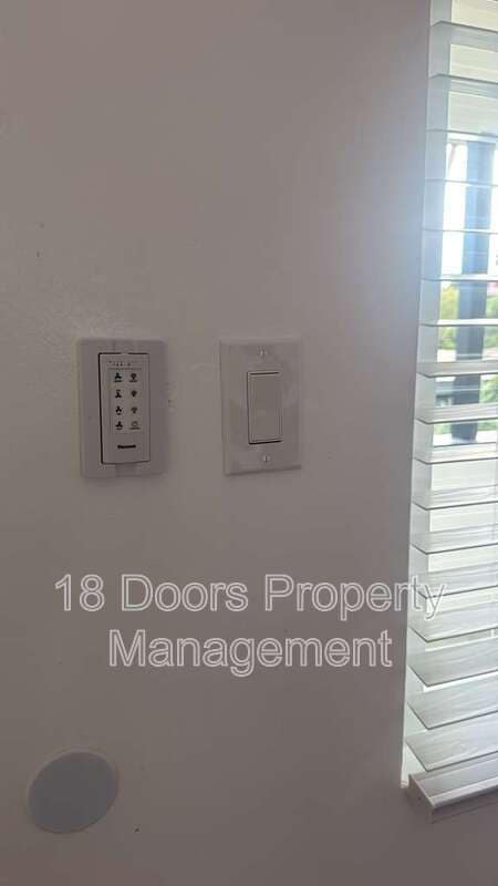 Building Photo - 4353 1/2-4349-52 College Ave