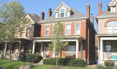 Building Photo - 629 Dennison Ave