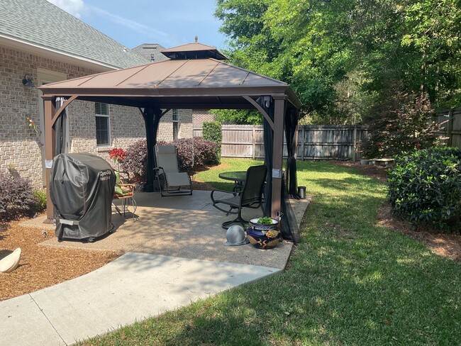 Building Photo - 4BR!! RARE opportunity to RENT at The Stab...