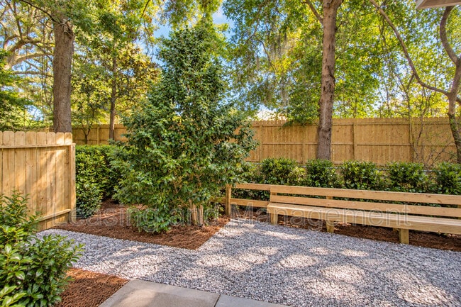 Building Photo - 907 Royal Tern Ln
