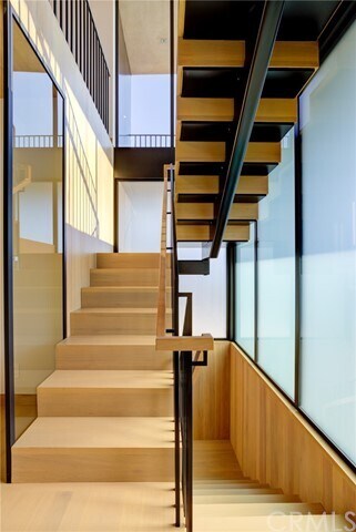Building Photo - 1612 Ocean Dr
