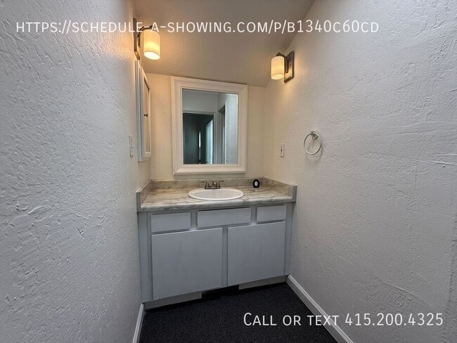 Building Photo - 1200 Capitola Rd