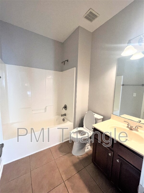 Building Photo - 412 Howard Grove Pkwy