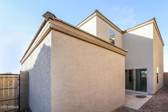 Building Photo - 3919 S 82nd Dr