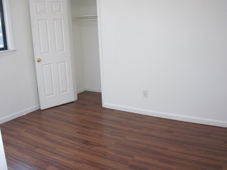 Building Photo - 2750 Argyll Ave