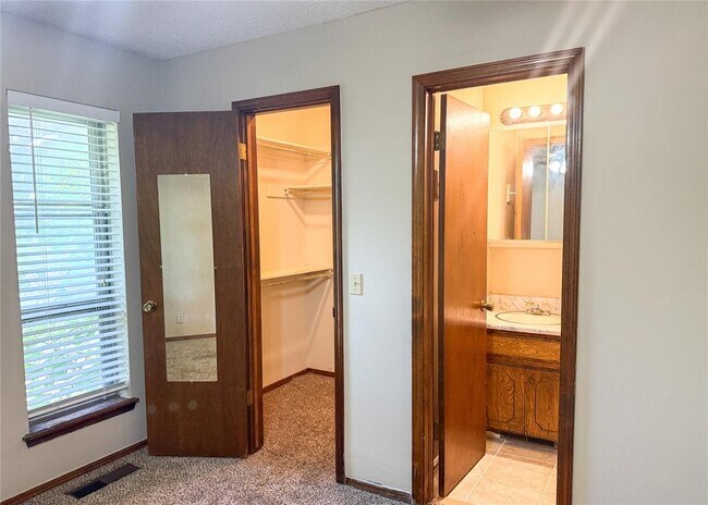 Building Photo - 101 Sahoma Terrace