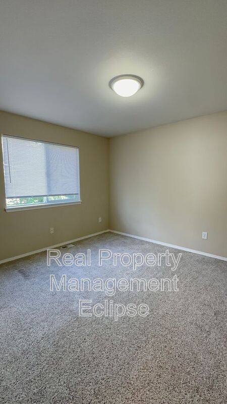 Building Photo - 15227 48th Ave SE