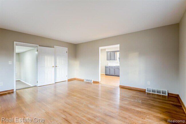 Building Photo - 4141 Van Amberg Rd