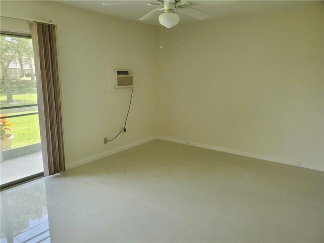 Building Photo - 251 SW 134th Way