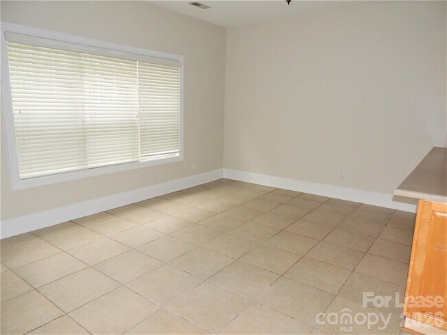 Building Photo - 14555 Adair Manor Ct